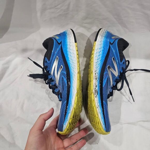 2018 blue nike new balance sneakers
